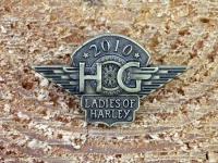 Harley Davidson HOG Blacha Znaczek Wpinka 2010 Ladies Of Harley