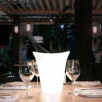 Kolorowy, świecący pojemnik na wiaderko z lodem o pojemności 5L