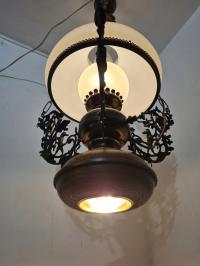 Okazała stylowa lampa dwupunktowa