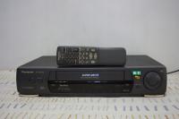 PANASONIC NV-HD640 video HI-FI STEREO magnetowid VHS + PILOT