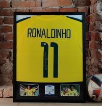 Ronaldinho, Brazylia - koszulka z autografem w ramie od 1zł (zag)