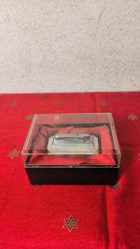 gazowa zapalniczka stołowa Predom Termet z marmurem PRL vintage