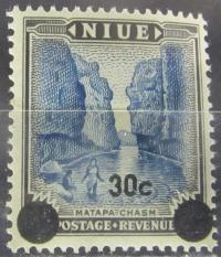 Niue stary znaczek z nadrukiem (7/7