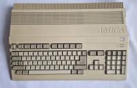 Komputer Commodore Amiga 500, włącza się, defekt stacji dysków