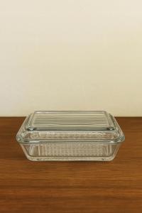 Maselnica szklana 17x10 cm pojemnik na masło z pokrywką