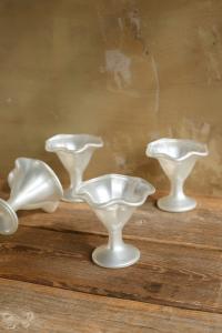 komplet 4 szklanych włoskich pucharków do deserów