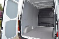 Zabudowa przestrzeni ładunkowej busa Mercedes Sprinter VW Crafter Iveco