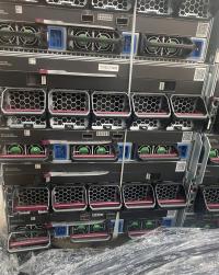 12x HPE Synergy Frame 12000 z zasilaczami, modułami