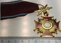 Krzyż Zasługi RP Z Mieczami złoty