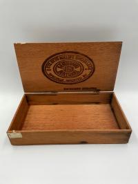 Деревянная коробка для сигар