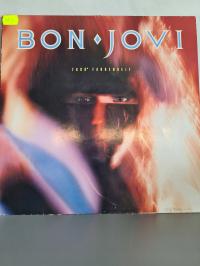 Bon Jovi – 7800° Fahrenheit 1985