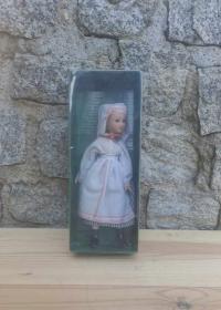 Фарфоровая кукла 20 см