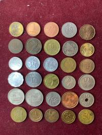 набор монет разных 30 шт.