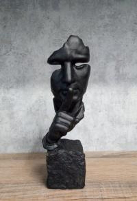 Rzeźba -Cisza .H-26cm.Czarna