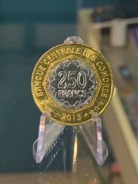 Komory 250 franków 2013 UNC