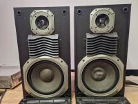 Kolumny Universum Q180