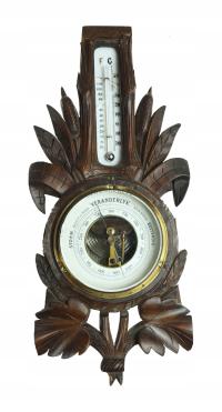 старинный барометр