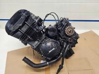 Kawasaki GPZ 1100 ZZR 1100 двигатель в сборе