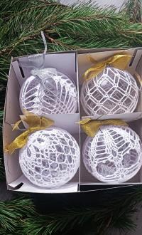 Bombki, szydełkowe, 4 sztuki, ozdoby, komplet .na prezent.