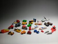 FIGURKI KINDER NIESPODZIANKA POJAZDY