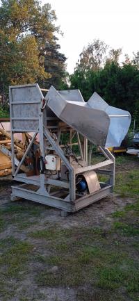 Wywrotnica do skrzynio palet hydrauliczna