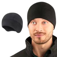 Czapka sportowa zimowa pod kask z otworami na okulary oddychająca czarna