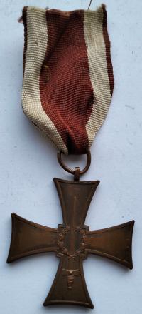ODZNACZENIE - KRZYŻ WALECZNYCH 1944