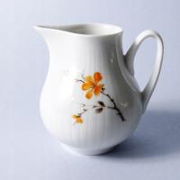 60/70 лет фарфоровый молочник красные цветы на ветке Шерцера