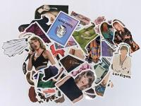 Naklejki piosenkarki Taylor Swift zestaw 50szt laptop biurko lusterko notes