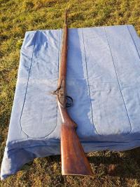 Karabin czarno prochowy z XIX wieku. 1