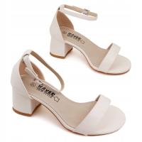 Женские босоножки