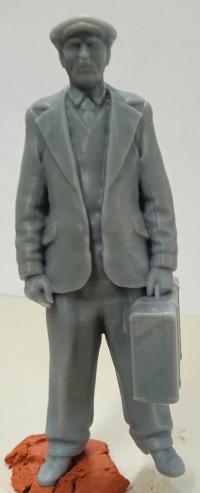 Mężczyzna z walizką skala 1/48