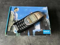 Мобильный телефон Nokia 6310i 4 МБ 3G черный