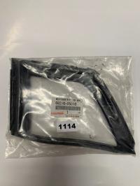TOYOTA AVENSIS T27 08-18 USZCZELKA SZYBY TRÓJKĄT DRZWI 68216-05010 OE
