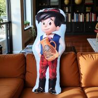 Maskotka dekoracyjna - chłopak w stroju kociewskim