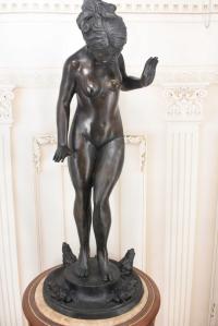 Figura Ogrodowa Akt Kobiety - Dziewczyna z Żabami - Fontanna z Brązu - 98cm