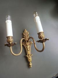 Настенный светильник из латуни с двумя ручками