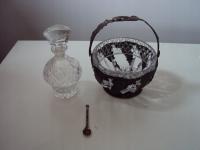 САХАРНИЦА С ВИНОГРАДНОЙ ЛОЗОЙ