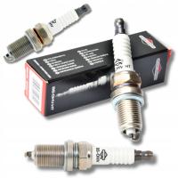 ŚWIECA ZAPŁONOWA BRIGGS&STRATTON OHV 992306 TRAKTORKI SILNIKI GÓRNOZAWOROWE