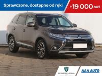 Mitsubishi Outlander 2.0, Salon Polska