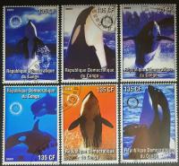 Т. 1099 марки серия фауна дельфины III косатки море