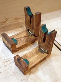 Складная подставка для зарядки револьвера