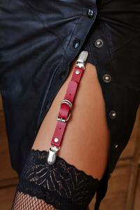 Подвязка-подвязка с подвязкой