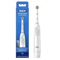 Зубная щетка Oral - B PRO BATTERY Precision Clean