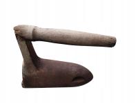 Старый довоенный чугунный утюг с душой