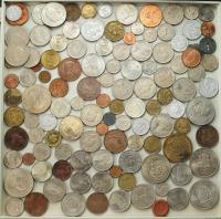 Świat. Zestaw monet RÓŻNE – 938 g
