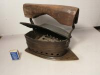 STARE ORYGINALNE MOSIĘŻNE DUŻE ŻELAZKO NA WĘGIEL 4,20 kg