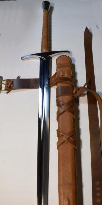 Полутораручный меч, выкованный для борьбы с ножнами