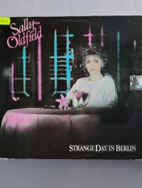 Sally Oldfield – Strange Day In Berlin 1983 G