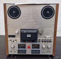 Магнитофон Akai GX 600 ДБ серебристый